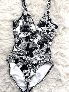 NWOT Ralph Lauren Tummy Control Paisley Swimsuit